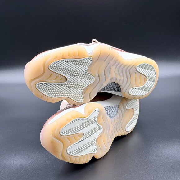 Wmns Air Jordan 11 Retro Low 'Rose Gold' - Picture 9 of 12